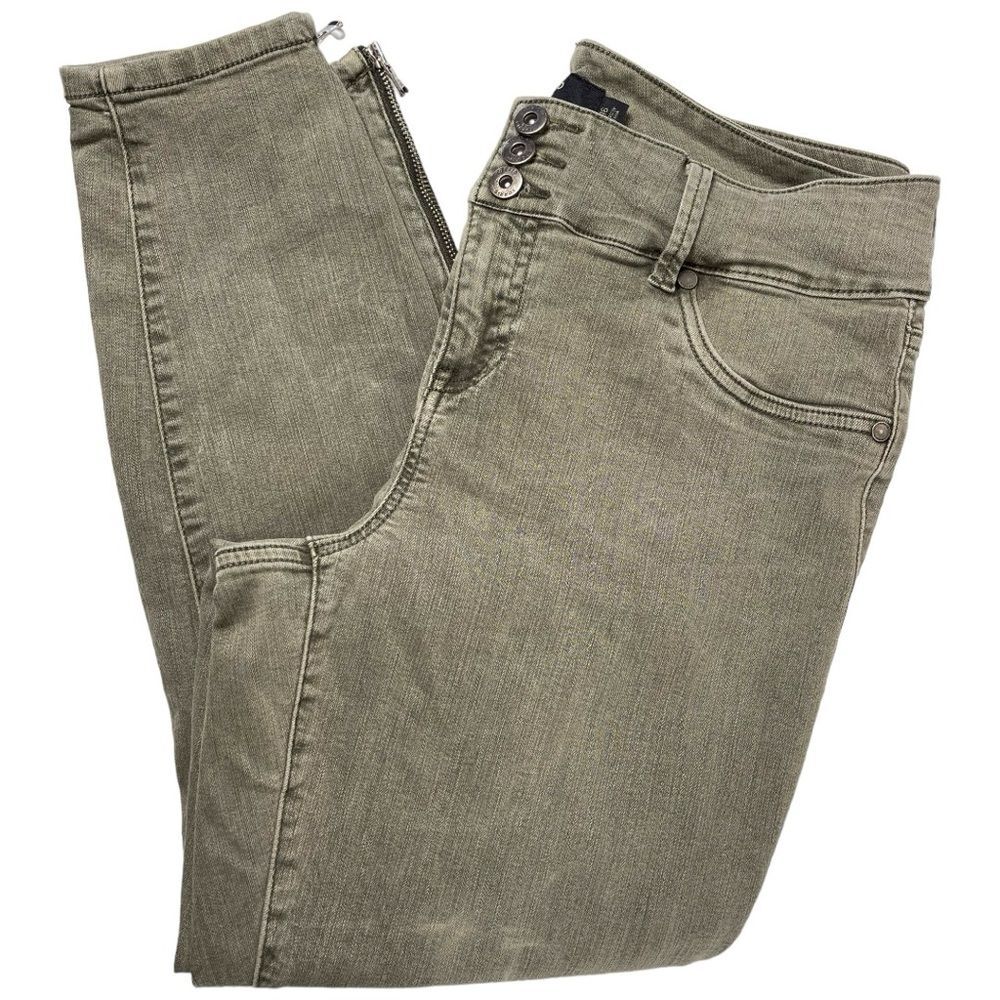 Torrid women’s 16 vintage wash army green zipper ankle denim skinny jegging